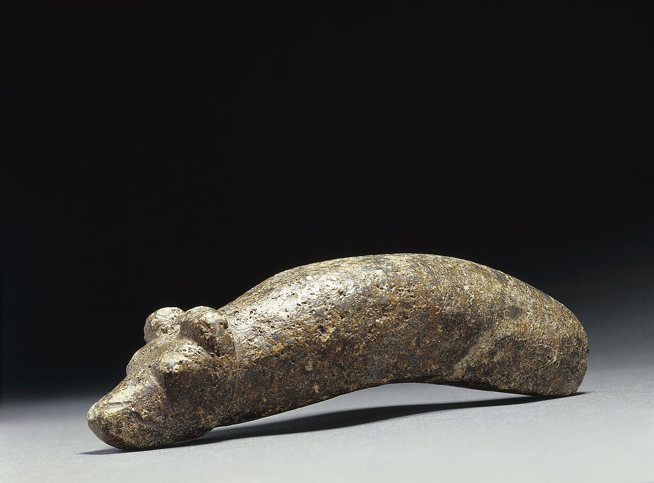 A Stone Age tool shaped like a bear's head.