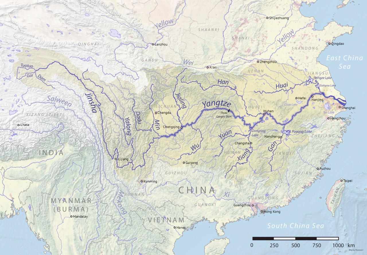 A map shows the Yangtze River flowing across China.