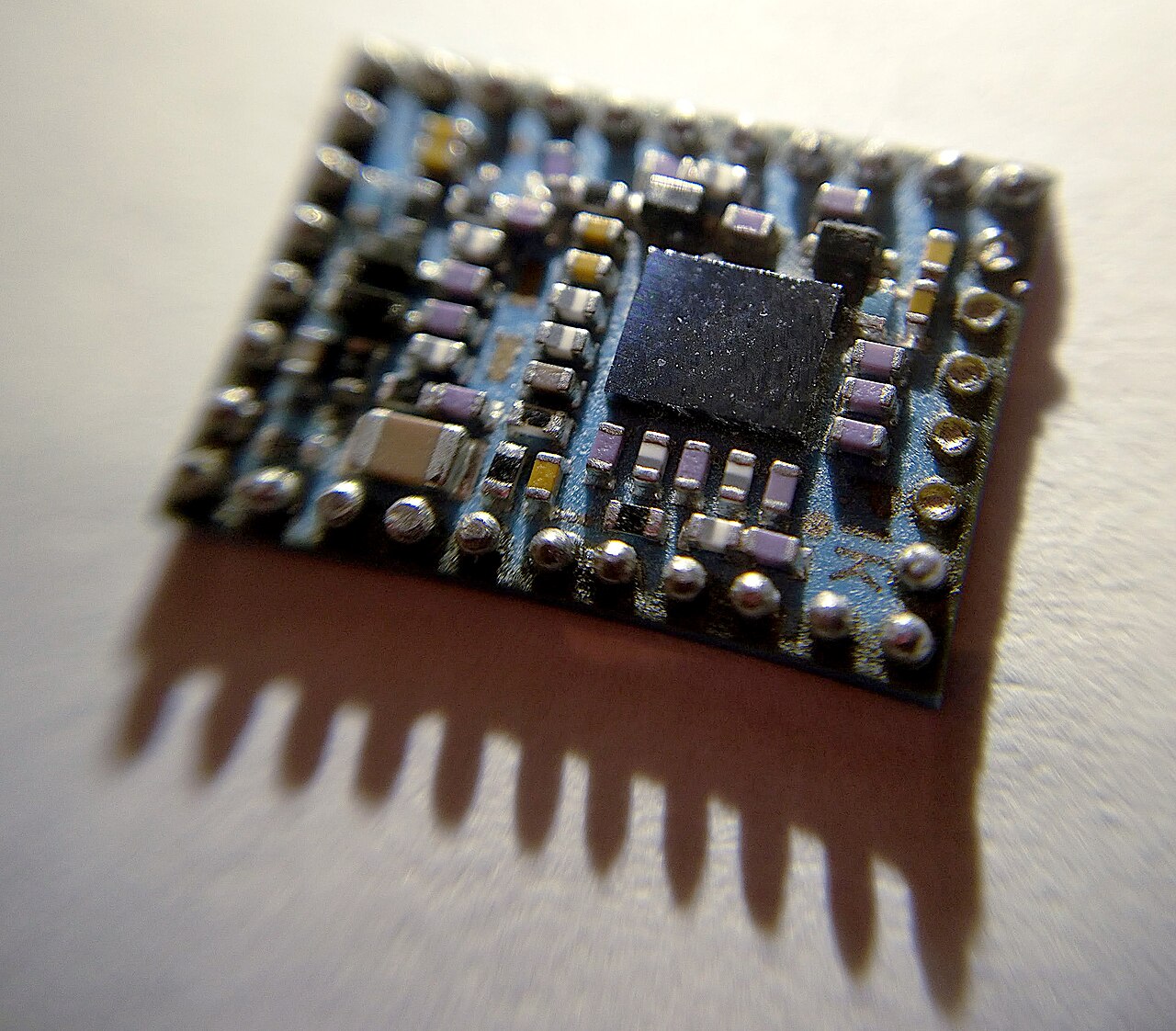 A tiny Bluetooth chip that helps gadgets talk wirelessly.