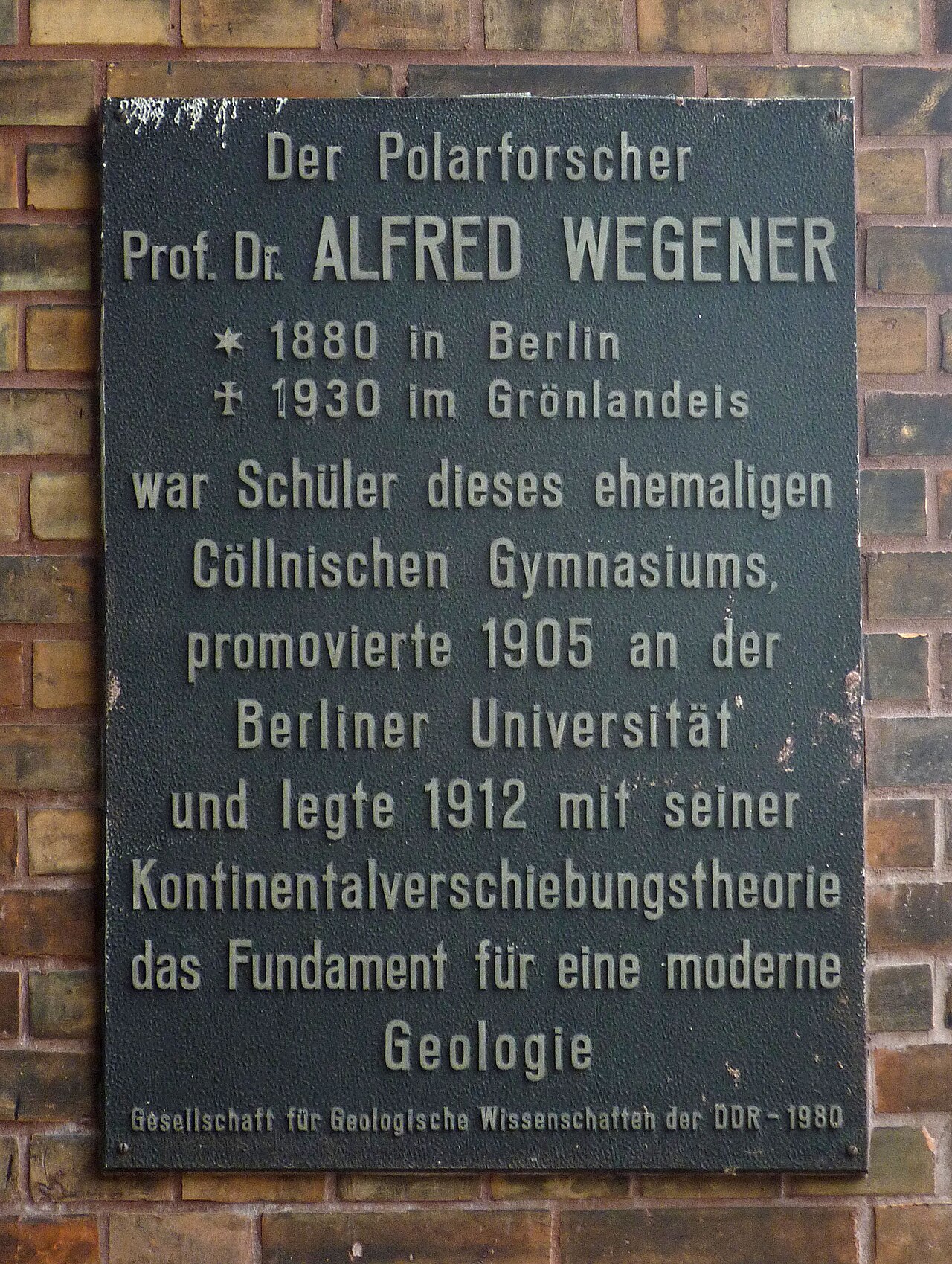 A plaque in Berlin honoring the scientist Alfred Wegener.