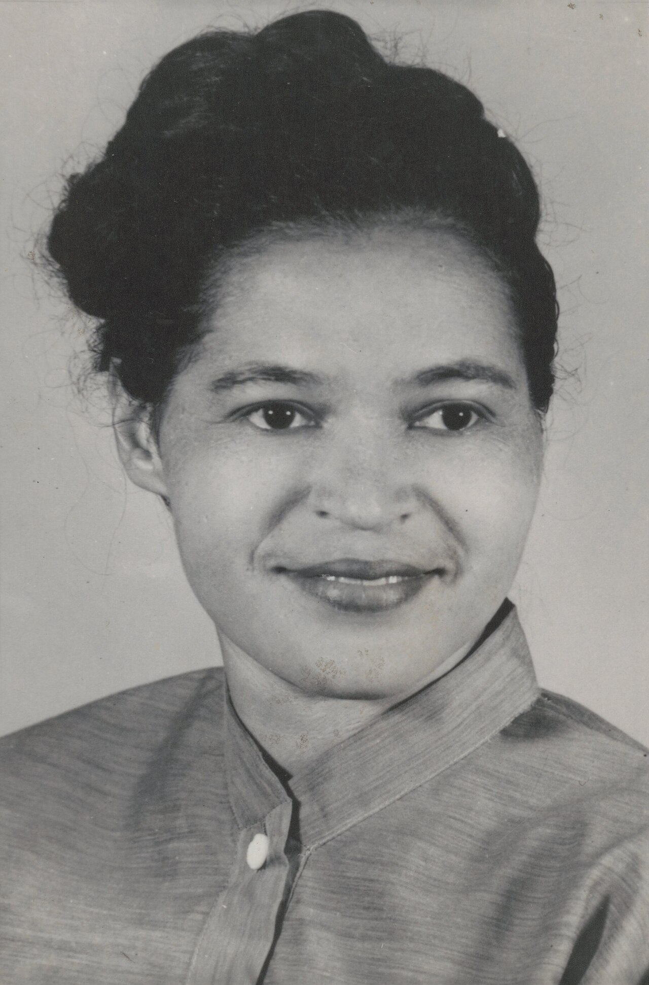 A photograph of the brave hero Rosa Parks in 1956.